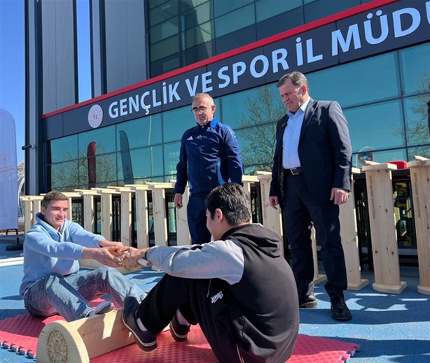 Okul Sporları Malzeme Dağıtım Törenimizi Coşkuyla Gerçekleştirdik!