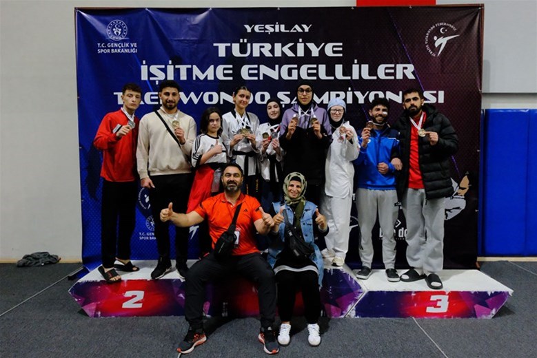 TAEKWONDO’DA TARİHİ BAŞARI!