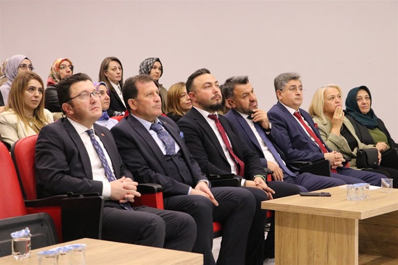 KREDİ VE YURTLAR GENEL MÜDÜR YARDIMCISI ALİ ÖZDEMİR BAŞKANLIĞINDA TOPLANTI  GERÇEKLEŞTİRİLDİ